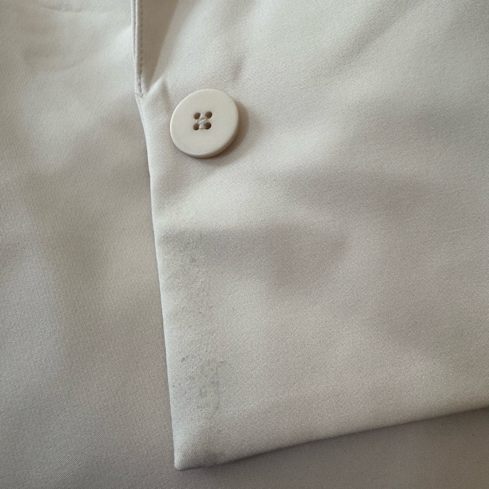 Bobeau Cream Tailored Sleeveless Blazer Vest – Size Medium, Minimalist Chic - Picture 4 of 4